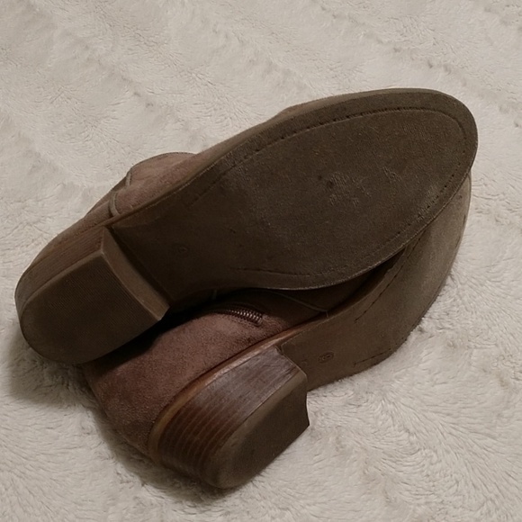 Brown booties - Picture 3 of 3